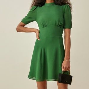 REFORMATION MAYLIN DRESS IN GREEN!